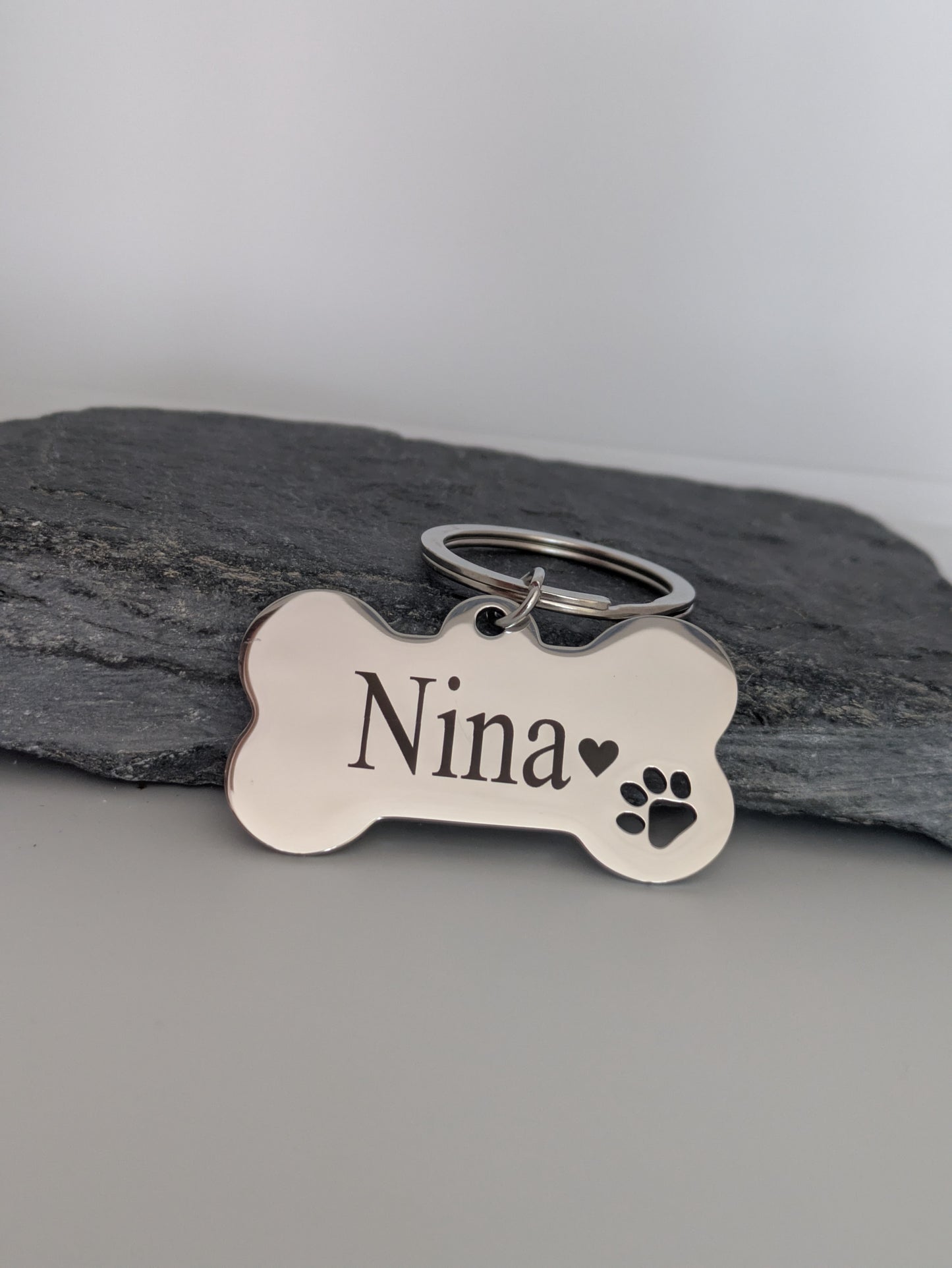 Placa personalizada para mascota modelo LOLA