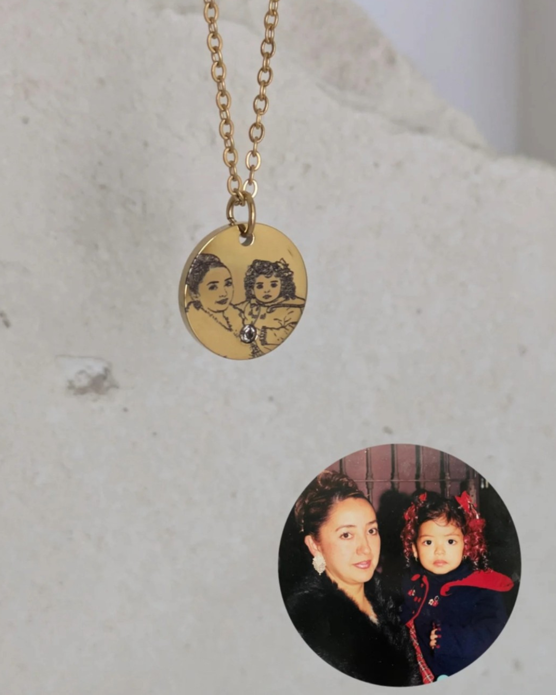 Collar personalizado dije redondo con cristal modelo SEL